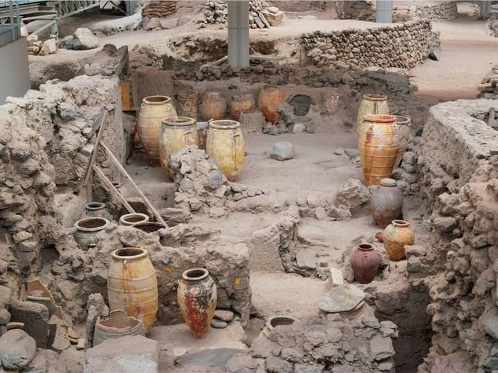 Akrotiri Prehistoric City